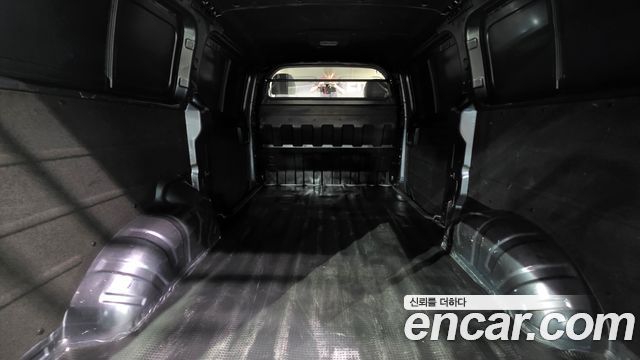 Hyundai Starex 2019 — photo 20