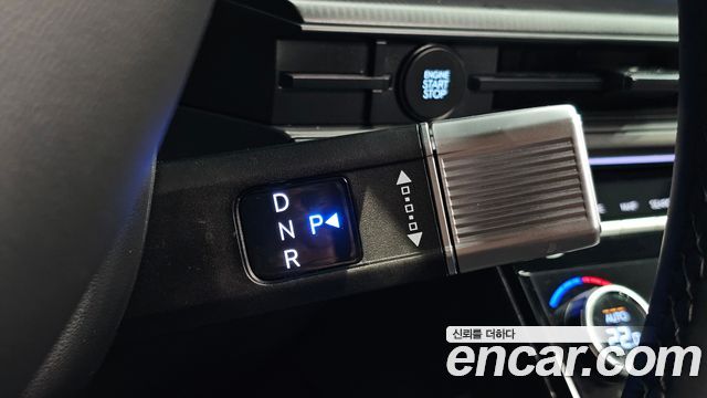 Hyundai Santafe 2025 — photo 12