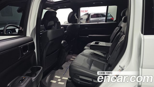 Hyundai Santafe 2025 — photo 17