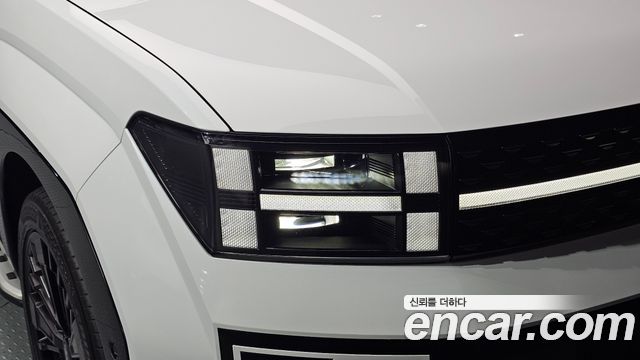 Hyundai Santafe 2025 — photo 8