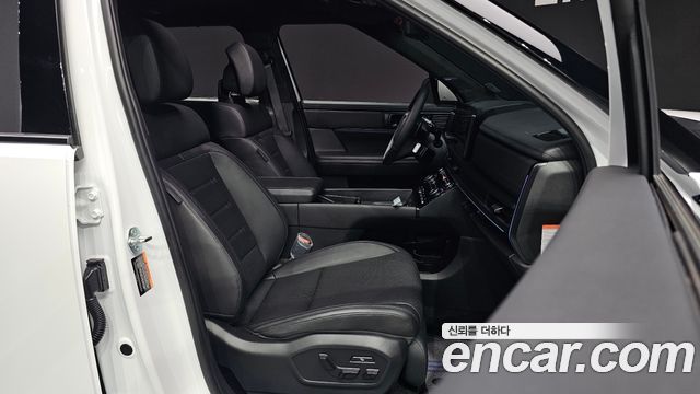 Hyundai Santafe 2025 — photo 16