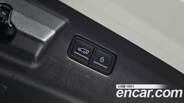 Hyundai Santafe 2025 — photo 30