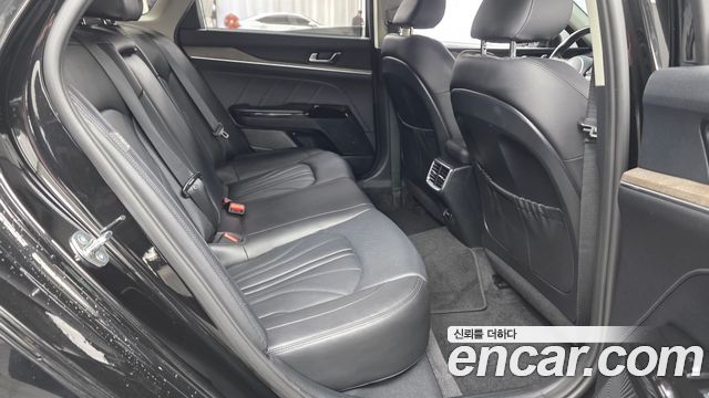 Kia K5 2023 — photo 17