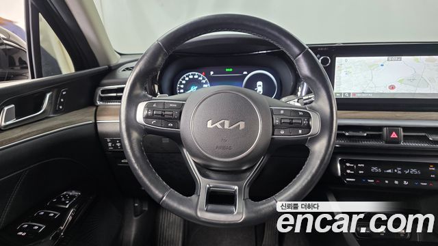 Kia K5 2023 — photo 18
