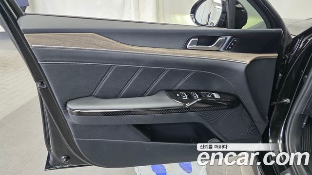 Kia K5 2023 — photo 14