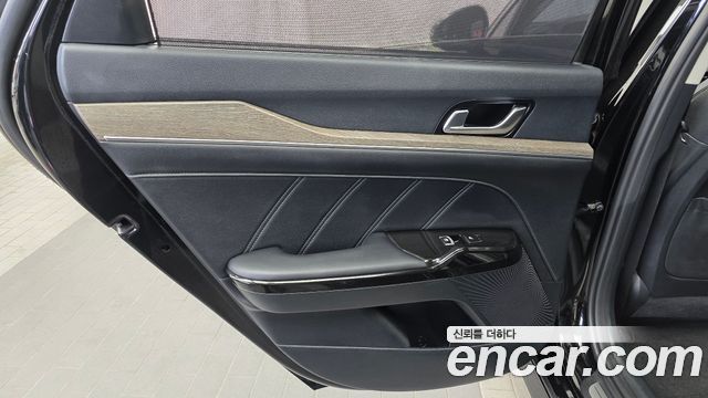 Kia K5 2023 — photo 15