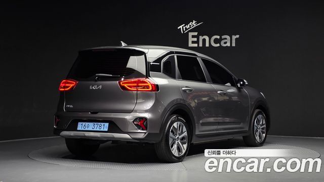 Kia Niro 2024 — photo 2