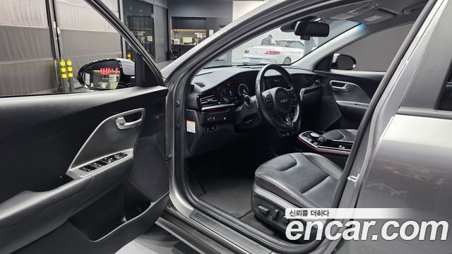 Kia Niro 2024 — photo 13