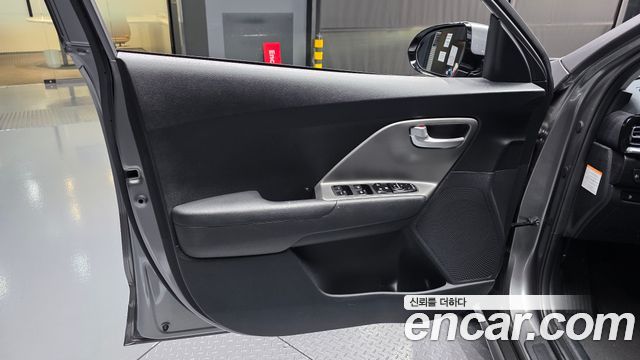Kia Niro 2024 — photo 14