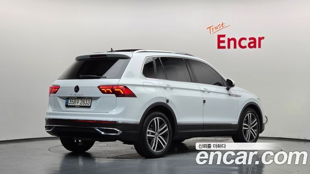 Volkswagen Tiguan 2021 — photo 2
