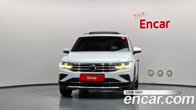 Volkswagen Tiguan 2021 — photo 3