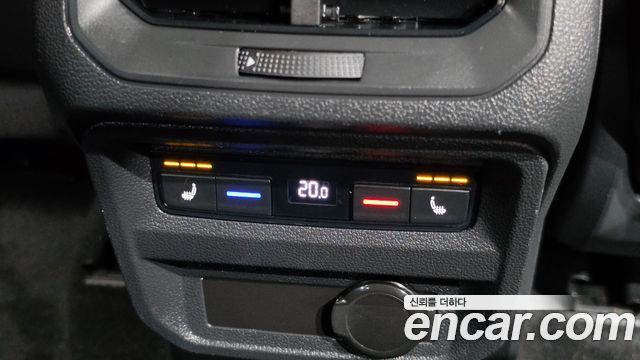 Volkswagen Tiguan 2021 — photo 19