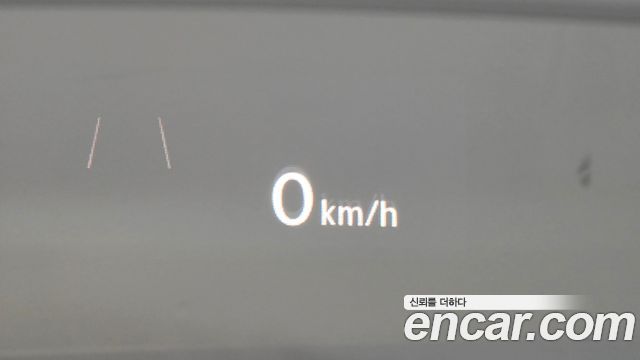 Volkswagen Tiguan 2021 — photo 32