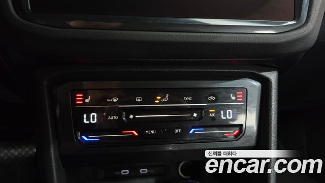 Volkswagen Tiguan 2021 — photo 33