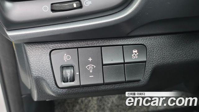 Kia Stonic 2018 — photo 13
