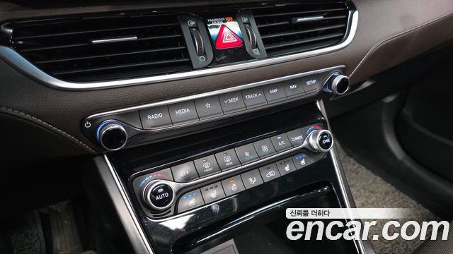 Hyundai Grandeur 2018 — photo 22
