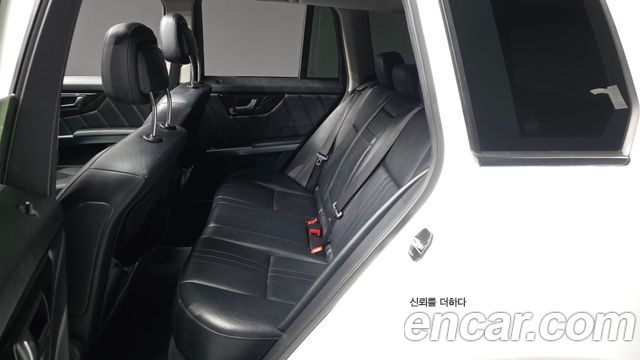 Mercedes-Benz GLK-Class 2013 — photo 16