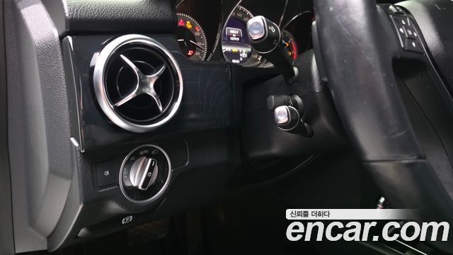 Mercedes-Benz GLK-Class 2013 — photo 31