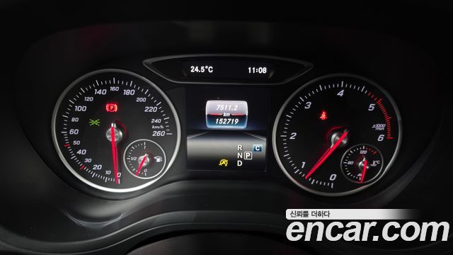 Mercedes-Benz B-Class 2018 — photo 8