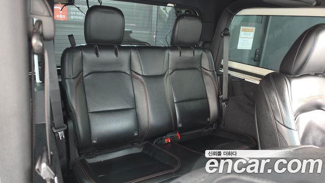 Jeep Wrangler 2020 — photo 12