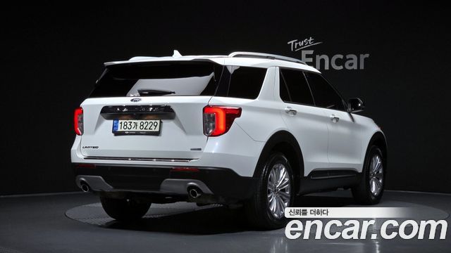 Ford Explorer 2020 — photo 2