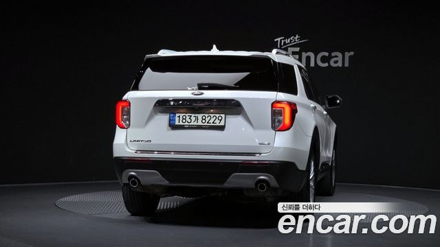 Ford Explorer 2020 — photo 4