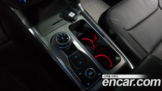 Ford Explorer 2020 — photo 12