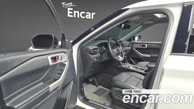 Ford Explorer 2020 — photo 13