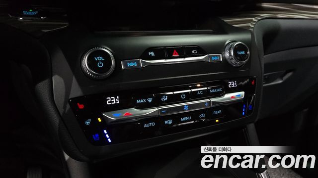Ford Explorer 2020 — photo 25