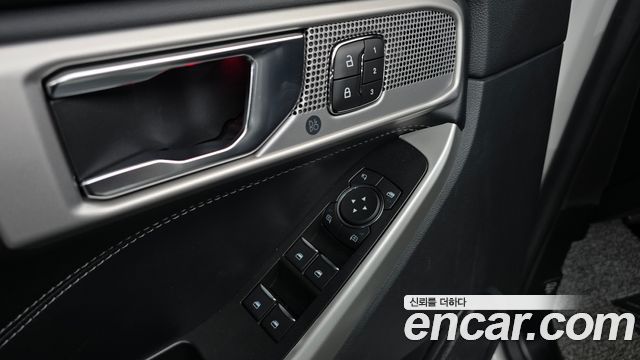 Ford Explorer 2020 — photo 30