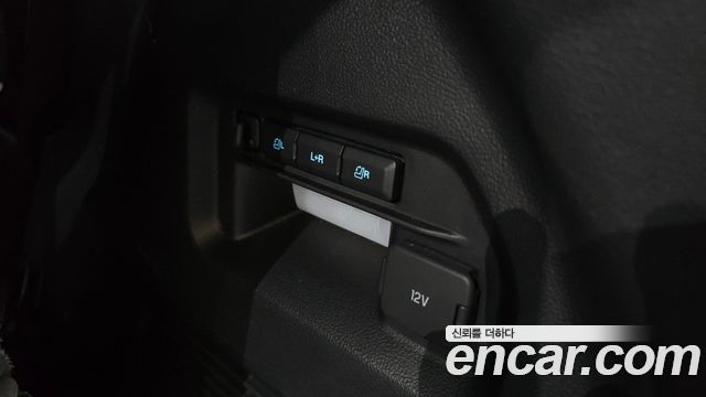 Ford Explorer 2020 — photo 36