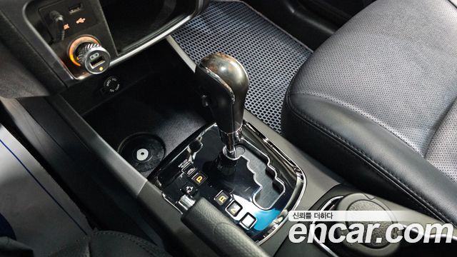 KG Mobility KORANDO 2017 — photo 12