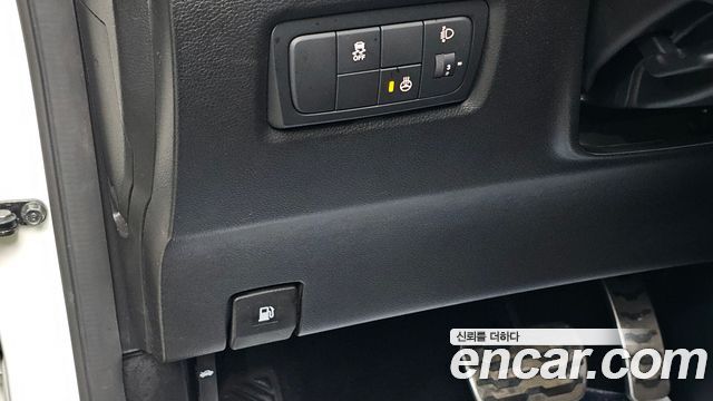 KG Mobility KORANDO 2017 — photo 20