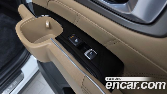 Kia Sorento 2024 — photo 25