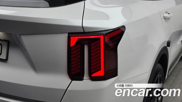 Kia Sorento 2024 — photo 9