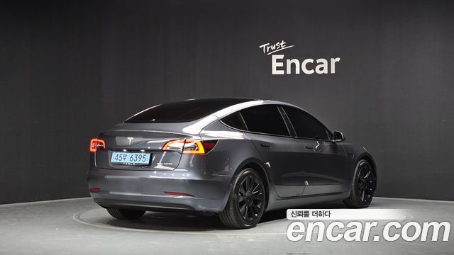 Tesla Model 3 2021 — photo 2