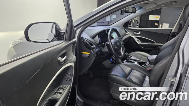 Hyundai Santafe 2018 — photo 10