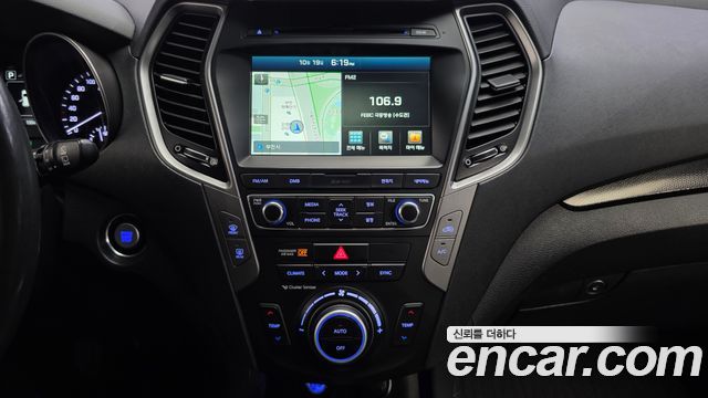 Hyundai Santafe 2018 — photo 14