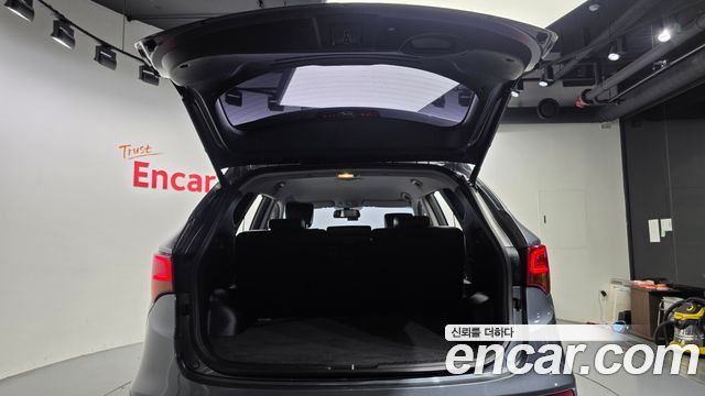 Hyundai Santafe 2018 — photo 20