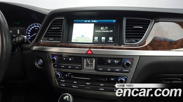 Hyundai Genesis 2015 — photo 13