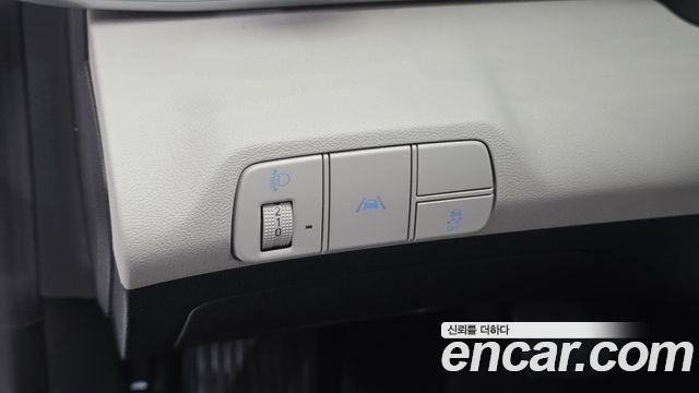 Hyundai AVANTE 2021 — photo 20