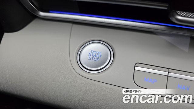 Hyundai AVANTE 2021 — photo 27
