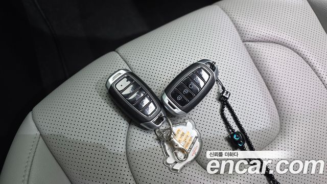 Hyundai AVANTE 2021 — photo 31
