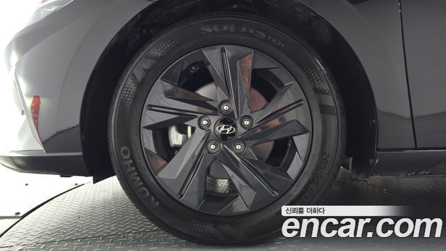 Hyundai AVANTE 2023 — photo 5