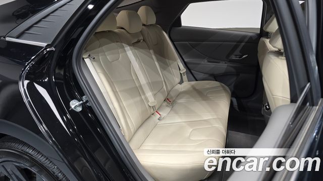 Hyundai AVANTE 2023 — photo 18