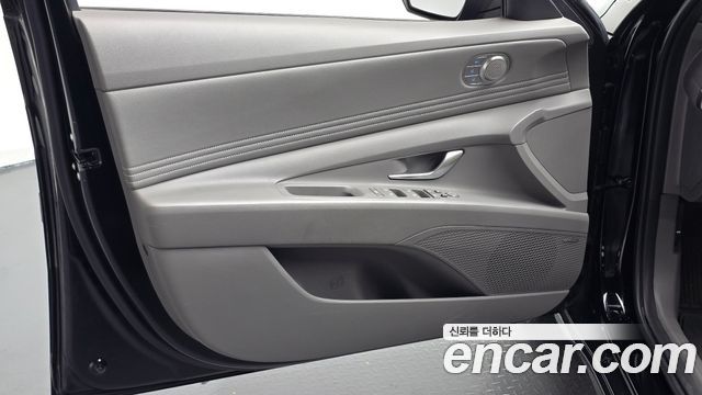 Hyundai AVANTE 2023 — photo 14
