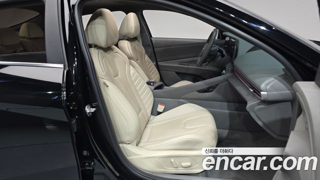 Hyundai AVANTE 2023 — photo 16
