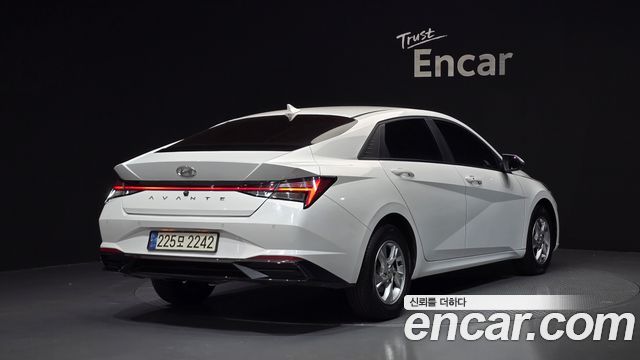 Hyundai AVANTE 2021 — photo 2