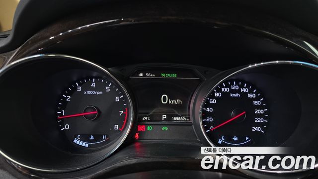 Kia Canival 2019 — photo 11