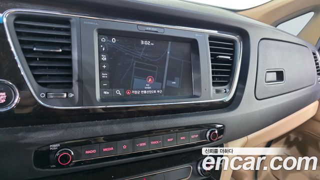 Kia Canival 2019 — photo 20